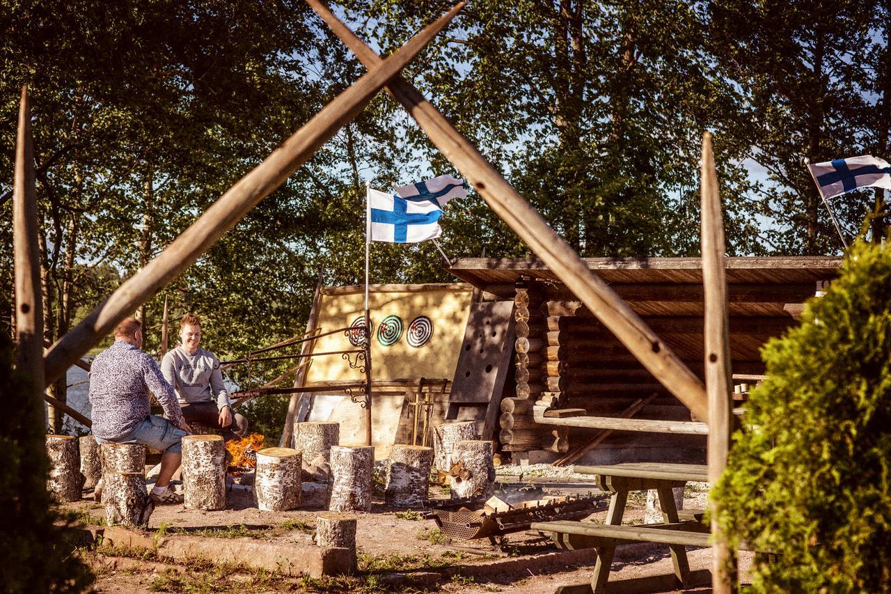 Hotelli Gustavelund トゥースラ エクステリア 写真